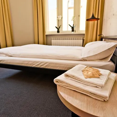 Sleep In & Stary Rynek Hostal Poznan