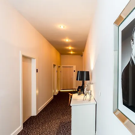 Sleep In & Stary Rynek