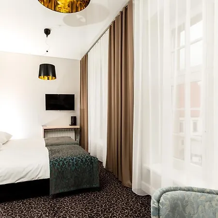 Sleep In & Stary Rynek *