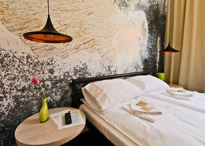 Sleep In & Stary Rynek * 포즈난