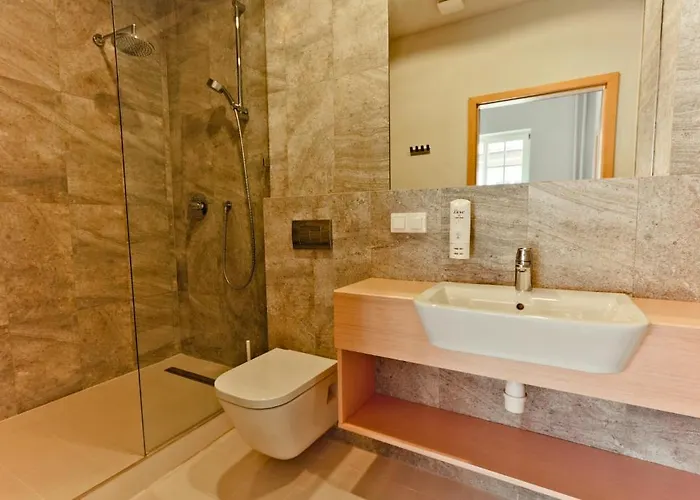 Sleep In & Stary Rynek * 포즈난